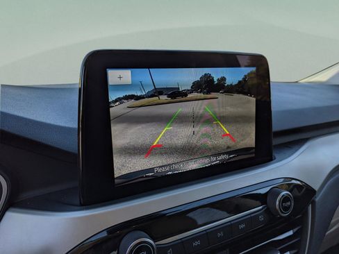 Used 2022 Ford Escape SE image 31