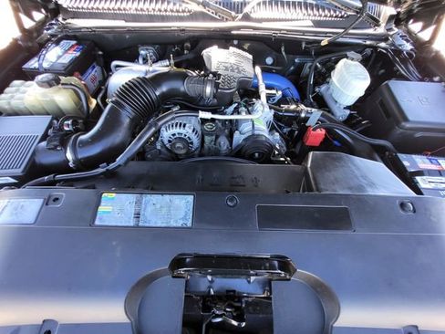 Used 2003 Chevrolet Silverado 2500 LS w/ Skid Plate Package AWD/4WD image 10