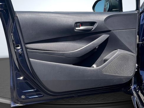 Used 2020 Toyota Corolla LE image 22