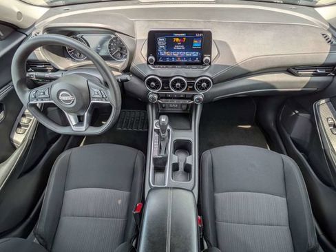 Used 2024 Nissan Sentra SV FWD image 15