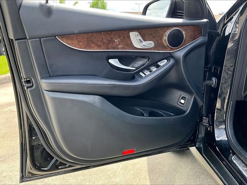 Used 2018 Mercedes-Benz GLC 300 image 22