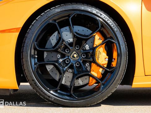 Used 2015 Lamborghini Huracan LP 610-4 image 9