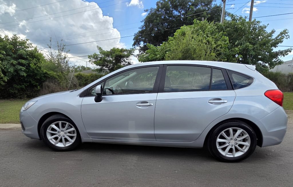Used 2012 Subaru Impreza 2.0i Premium w/ Popular Pkg 1 AWD/4WD image 2