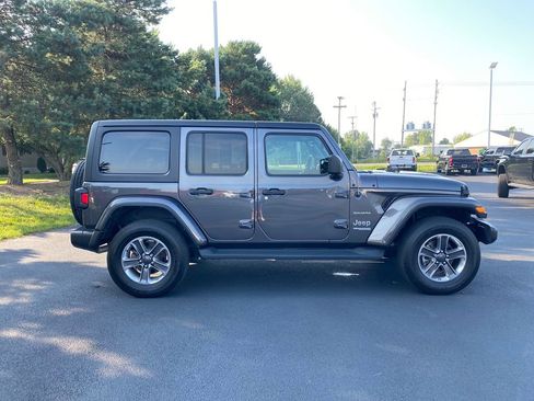 Used 2021 Jeep Wrangler Unlimited Sahara w/ Uconnect 4C Nav & Sound Group image 7