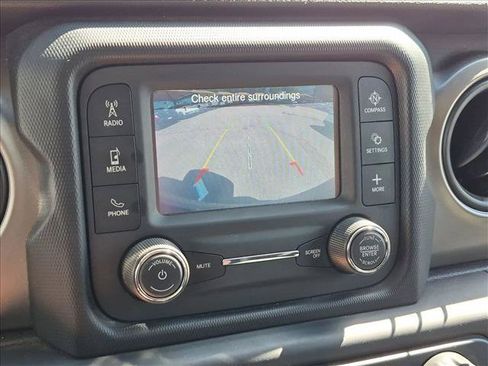 Used 2019 Jeep Wrangler Unlimited Sport AWD/4WD image 13