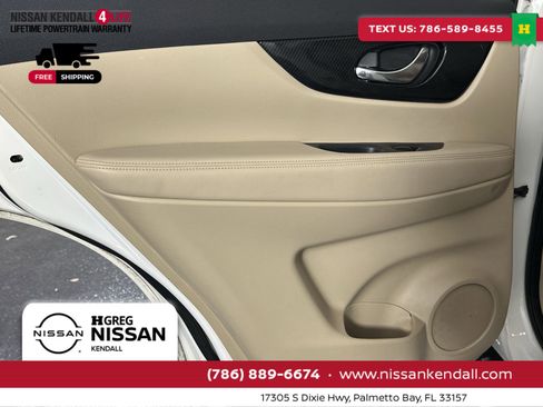 Used 2017 Nissan Rogue SL w/ SL Premium Package image 34