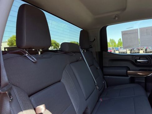 Used 2021 Chevrolet Silverado 1500 LT Trail Boss AWD/4WD image 37