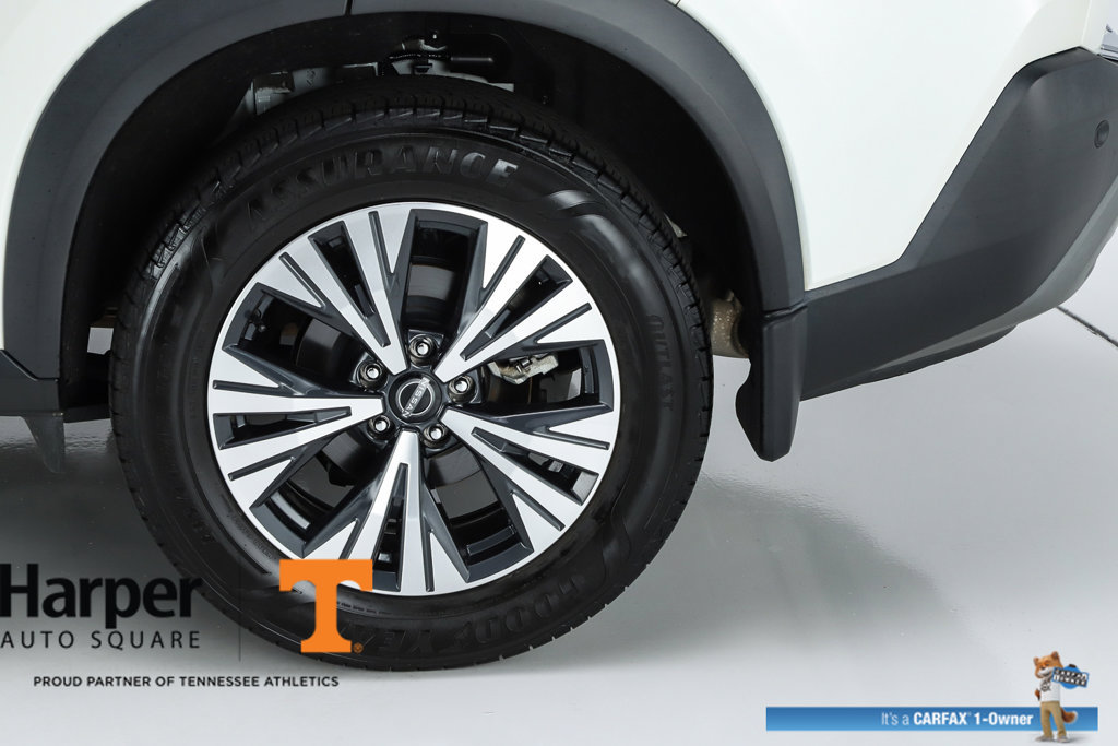 Used 2023 Nissan Rogue SV FWD image 6