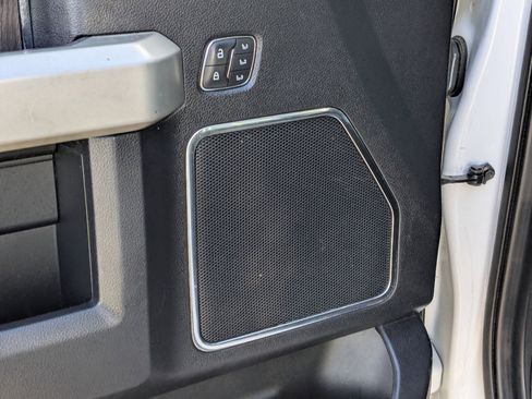 Used 2020 Ford F350 Lariat w/ Lariat Value Package image 15