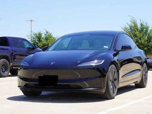Used 2025 Tesla Model 3 Long Range RWD image 3