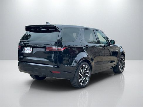 Used 2024 Land Rover Discovery Dynamic SE image 5