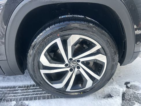 Used 2019 Volkswagen Atlas SEL Premium image 38