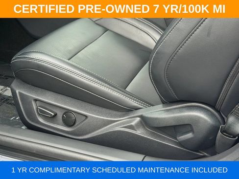 Used 2025 Ford Mustang Premium RWD image 29