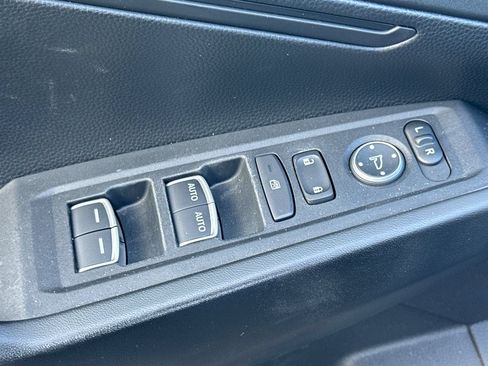 Used 2025 Honda Accord LX image 12