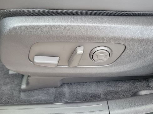 New 2026 Kia Carnival SX FWD image 25