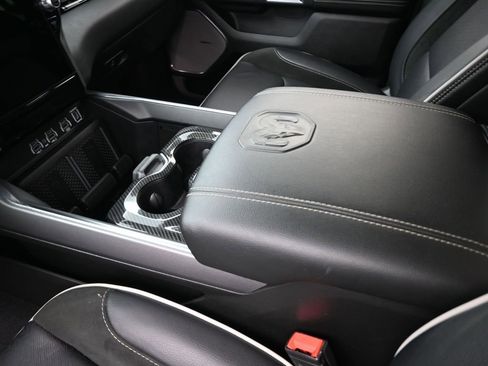 Used 2025 RAM 1500 Laramie w/ Night Edition AWD/4WD image 4