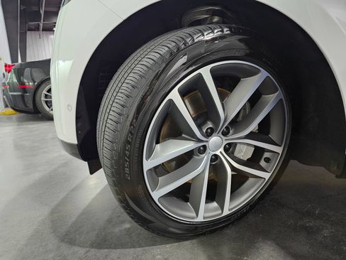Used 2024 Land Rover Range Rover Long Wheelbase SE AWD/4WD image 55