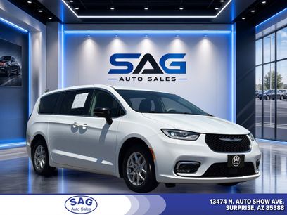 Used 2024 Chrysler Pacifica Touring-L