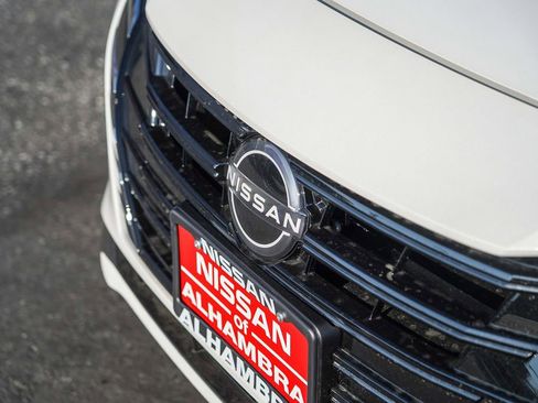 New 2025 Nissan Versa SV w/ Trunk Package image 4