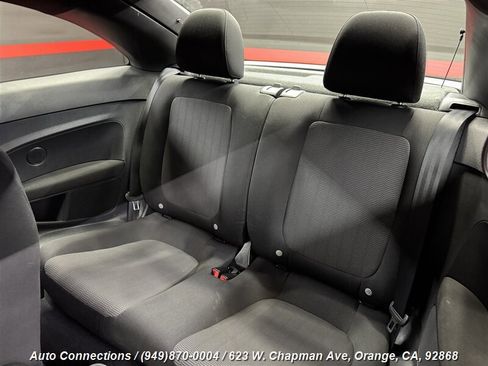 Used 2014 Volkswagen Beetle 1.8T image 9