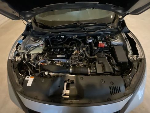 Used 2017 Honda Civic Sport image 25