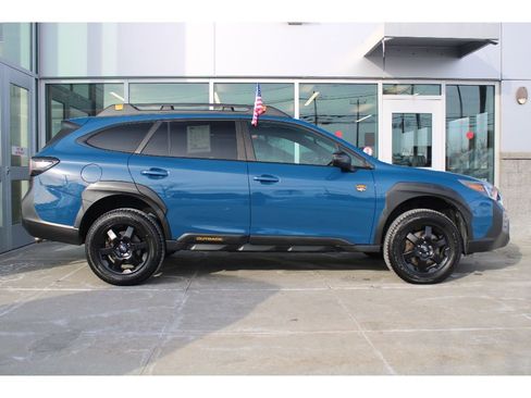 Used 2022 Subaru Outback Wilderness image 3