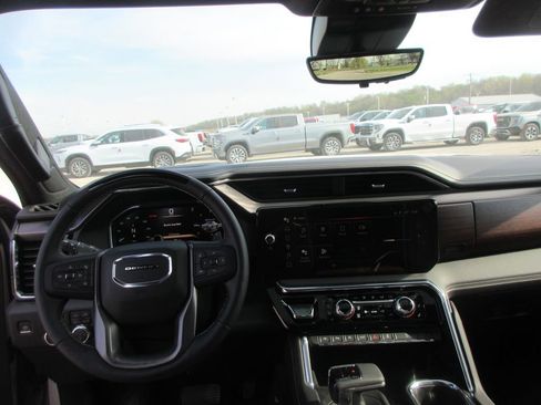 New 2026 GMC Sierra 1500 Denali Ultimate AWD/4WD image 18