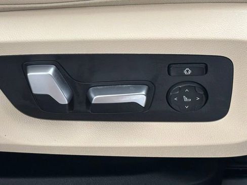 Used 2021 BMW X5 xDrive40i w/ Premium Package image 22