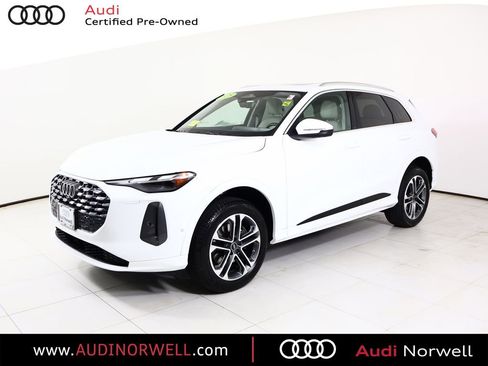 Certified 2025 Audi Q5 Premium w/ Convenience Package AWD/4WD image 12