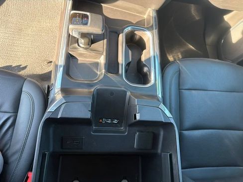 Used 2024 Chevrolet Silverado 1500 LTZ AWD/4WD image 13