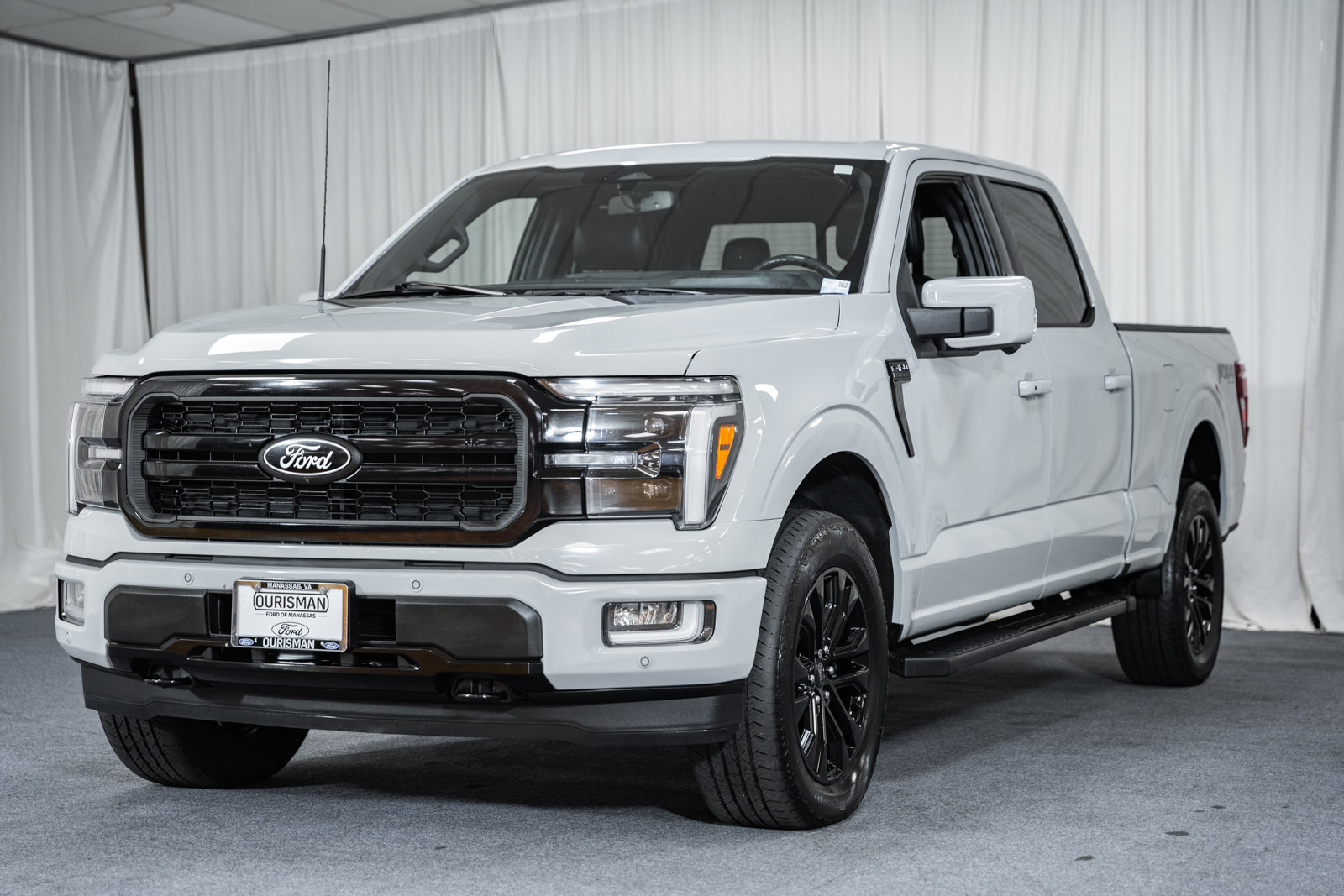 Used 2024 Ford F150 Lariat w/ Equipment Group 502A High AWD/4WD image 3