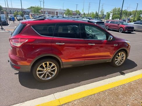 Used 2015 Ford Escape SE w/ SE Chrome Package FWD image 14