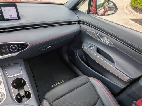 Certified 2023 Genesis GV70 2.5T w/ Sport Prestige Package image 13