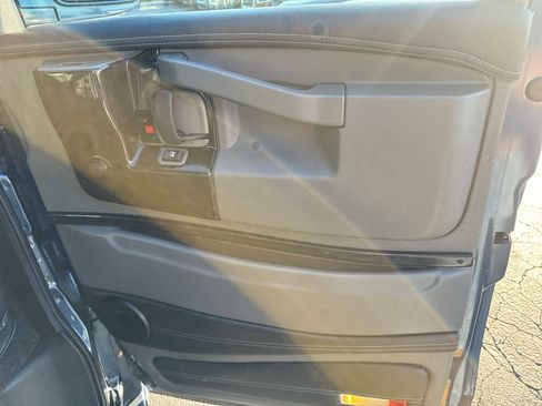 Used 2023 Chevrolet Express 2500 image 43