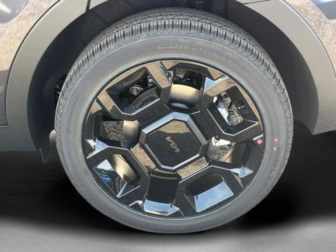 New 2025 Kia Sorento SX AWD/4WD image 12