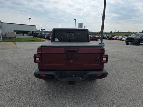 Used 2021 Jeep Gladiator Sport AWD/4WD image 7