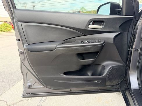 Used 2016 Honda CR-V SE image 22