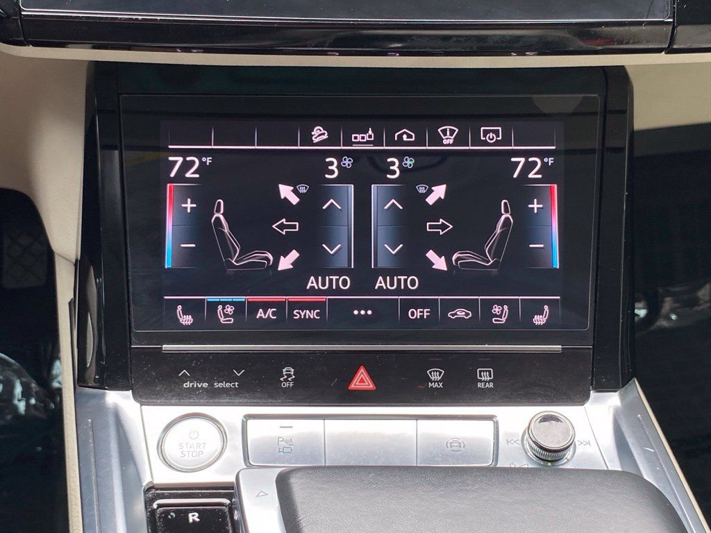 Used 2019 Audi e-tron Prestige w/ Prestige Package AWD/4WD image 32