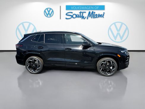 New 2026 Volkswagen Tiguan SEL R-Line image 8