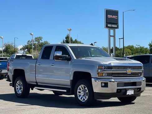 Used 2018 Chevrolet Silverado 2500 LTZ w/ LTZ Plus Package AWD/4WD image 2