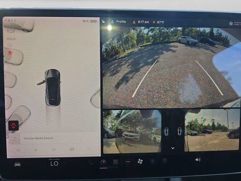 Used 2022 Tesla Model Y Long Range AWD/4WD image 26
