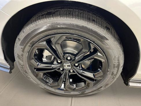 New 2025 Honda Accord SE image 11