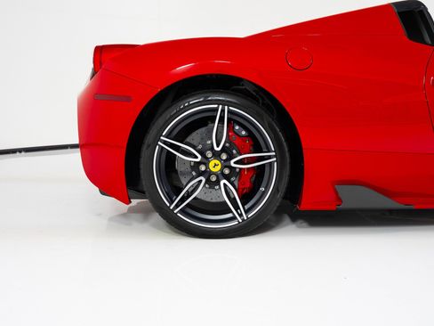 Used 2015 Ferrari 458 Speciale A image 18