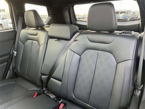 New 2026 Jeep Cherokee Overland image 27