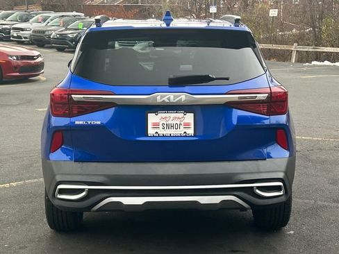 Used 2023 Kia Seltos EX image 6