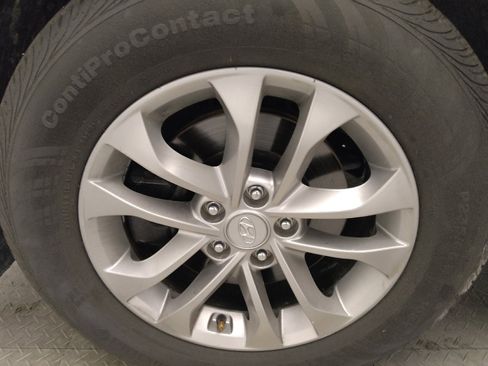 Used 2019 Hyundai Santa Fe SE FWD image 31