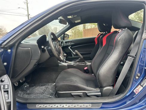 Used 2013 Scion FR-S 10 Series image 3