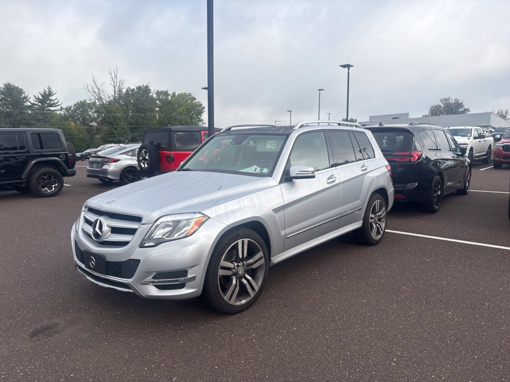 Used 2015 Mercedes-Benz GLK 350 4MATIC image 4