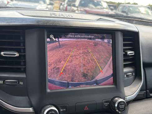 Used 2019 RAM 1500 Big Horn RWD image 9
