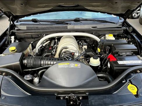 Used 2007 Jeep Grand Cherokee SRT8 w/ SRT Option Group I image 9